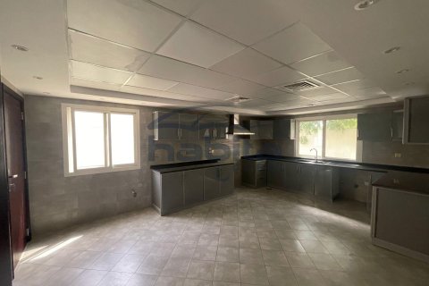 Villa à Jumeirah, Dubai, 5 chambres, 371.1 m², № 7686 - photo 20