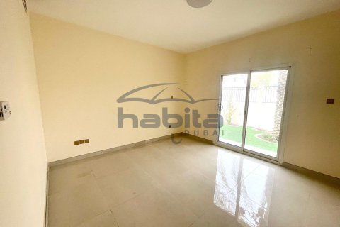Villa à Jumeirah, Dubai, 5 chambres, 371.1 m², № 7686 - photo 29