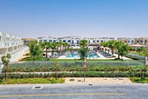 Maison de ville à Dubai, 4 chambres, 162 m², № 7696 - photo 1