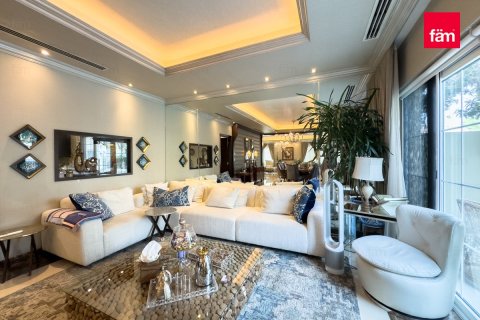 فيلا في دبي 5 غرف نوم , 947 م² رقم 53201 - صورة 7