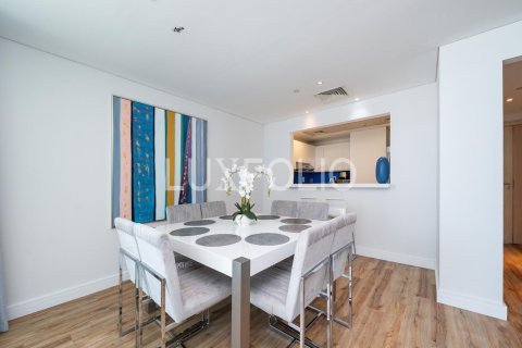 Apartamento en Jumeirah Beach Residence, Dubai, 2 dormitorios, 152 m², № 46138 - foto 2