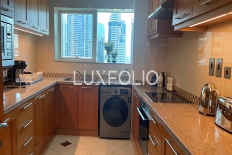 Apartment in Dubai Marina, Dubai 2 bedrooms, 169 sq.m. № 46128 - photo 8