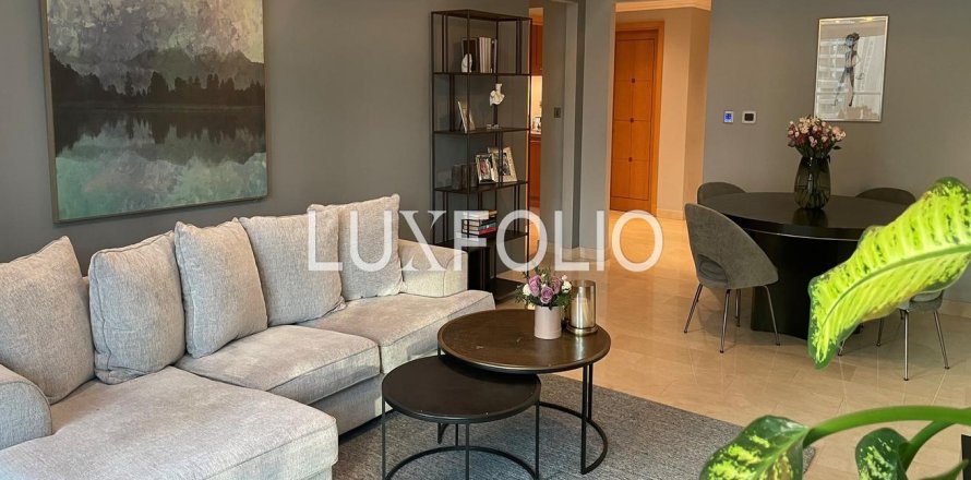 Apartment in Dubai Marina, Dubai 2 bedrooms, 169 sq.m. № 46128