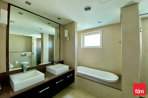 Villa in Al Furjan, Dubai 4 bedrooms, 600 sq.m. № 9781 - photo 16