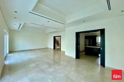 Villa in Al Furjan, Dubai 4 bedrooms, 600 sq.m. № 9781 - photo 4