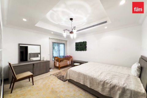 Villa en Palm Jumeirah, Dubai, 4 dormitorios, 470 m², № 23064 - foto 7