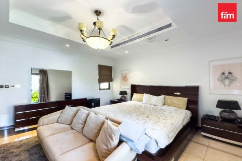 Villa en Palm Jumeirah, Dubai, 4 dormitorios, 470 m², № 23064 - foto 5