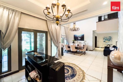 Villa en Palm Jumeirah, Dubai, 4 dormitorios, 470 m², № 23064 - foto 23