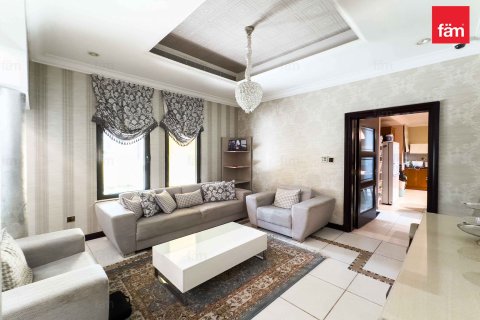 Villa en Palm Jumeirah, Dubai, 4 dormitorios, 470 m², № 23064 - foto 12
