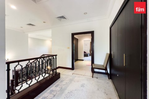 Villa en Palm Jumeirah, Dubai, 4 dormitorios, 470 m², № 23064 - foto 13