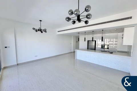 Apartment in AL DHAFRAH in Greens, Dubai 2 bedrooms, 119 sq.m. № 79244 - photo 4