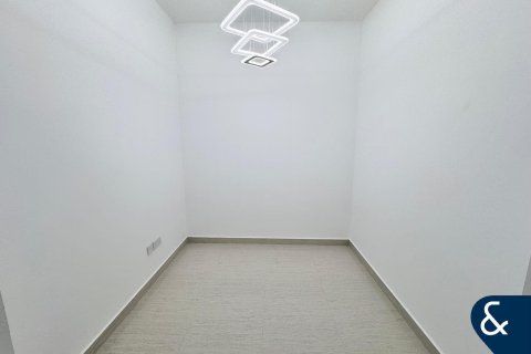 Apartment in AL DHAFRAH in Greens, Dubai 2 bedrooms, 119 sq.m. № 79244 - photo 18