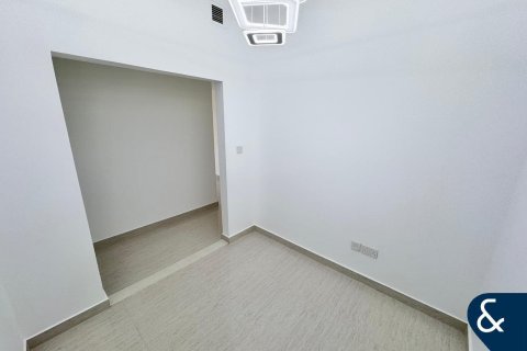 Apartment in AL DHAFRAH in Greens, Dubai 2 bedrooms, 119 sq.m. № 79244 - photo 19