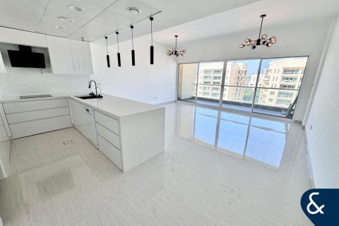 Apartment in AL DHAFRAH in Greens, Dubai 2 bedrooms, 119 sq.m. № 79244 - photo 2