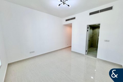 Apartment in AL DHAFRAH in Greens, Dubai 2 bedrooms, 119 sq.m. № 79244 - photo 16