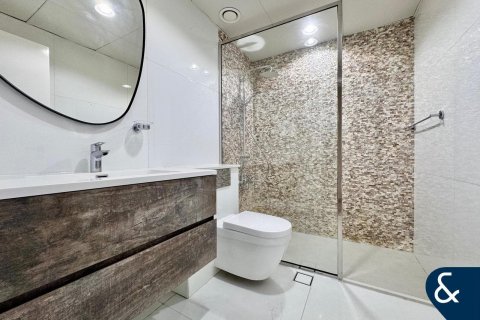 Apartment in AL DHAFRAH in Greens, Dubai 2 bedrooms, 119 sq.m. № 79244 - photo 12