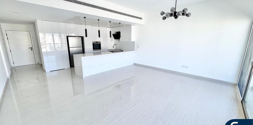 Apartment in AL DHAFRAH in Greens, Dubai 2 bedrooms, 119 sq.m. № 79244