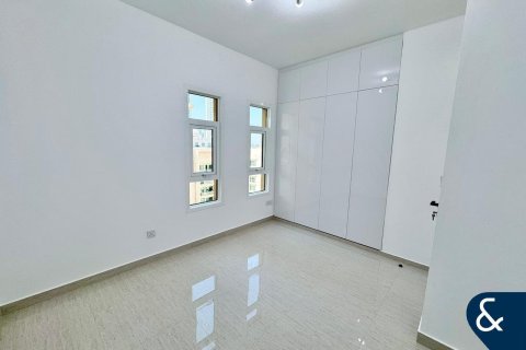 Apartment in AL DHAFRAH in Greens, Dubai 2 bedrooms, 119 sq.m. № 79244 - photo 10