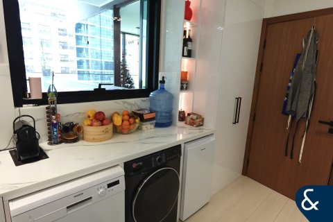 Apartment in Jumeirah Village Circle, Dubai 2 bedrooms, 144 sq.m. № 79233 - photo 8