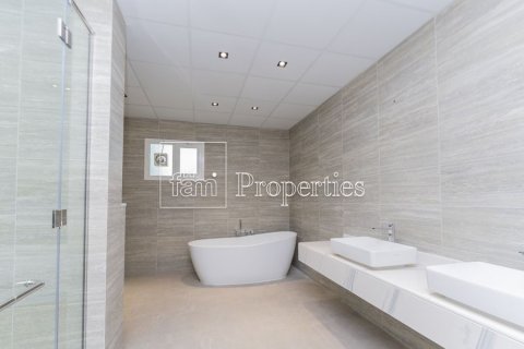 Снять в аренду виллу в Умм-Сукейме, Дубай: 5 спален, 958.5м², № 69738 - фото 23