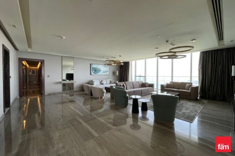 Apartment in Dubai Media City, Dubai 4 bedrooms, 480 sq.m. № 69739 - photo 17