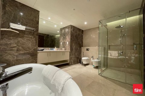 Apartment in Dubai Media City, Dubai 4 bedrooms, 480 sq.m. № 69739 - photo 14