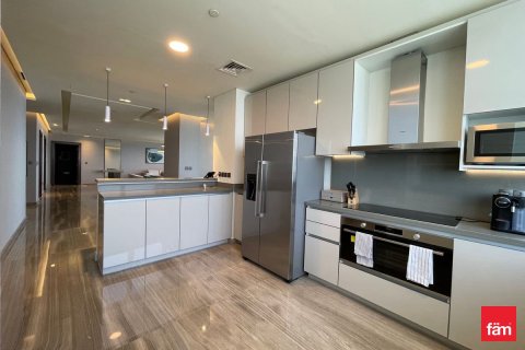 Apartment in Dubai Media City, Dubai 4 bedrooms, 480 sq.m. № 69739 - photo 16