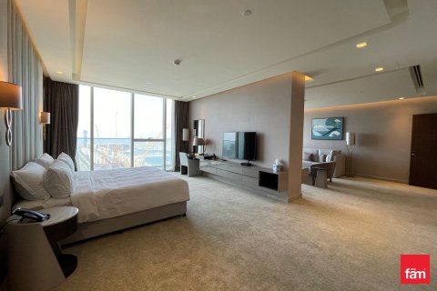 Apartment in Dubai Media City, Dubai 4 bedrooms, 480 sq.m. № 69739 - photo 23