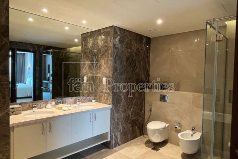 Apartment in Dubai Media City, Dubai 4 bedrooms, 480 sq.m. № 69739 - photo 27