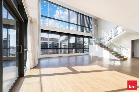 Appartement à Al Wasl, Dubai, 4 chambres, 323.6 m², № 69737 - photo 1