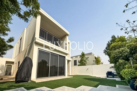 Villa in Sidra Villas, Dubai Hills Estate, Dubai 3 bedrooms, 427 sq.m. № 46209 - photo 1