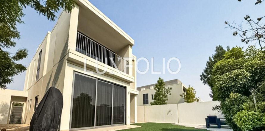Villa in Sidra Villas, Dubai Hills Estate, Dubai 3 bedrooms, 427 sq.m. № 46209