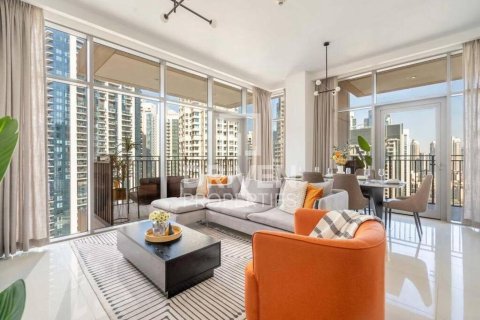 Apartment in BLVD Crescent, Downtown Dubai (Downtown Burj Dubai), Dubai 2 bedrooms, 155.24 sq.m. № 135611 - photo 11