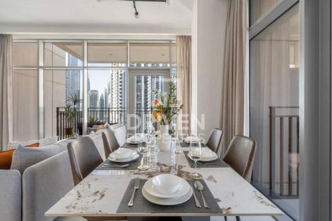 Apartment in BLVD Crescent, Downtown Dubai (Downtown Burj Dubai), Dubai 2 bedrooms, 155.24 sq.m. № 135611 - photo 5