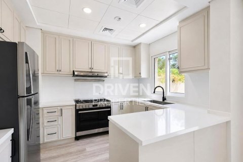 Villa in Casa Dora, Serena, Dubai 2 bedrooms, 176.24 sq.m. № 135609 - photo 9
