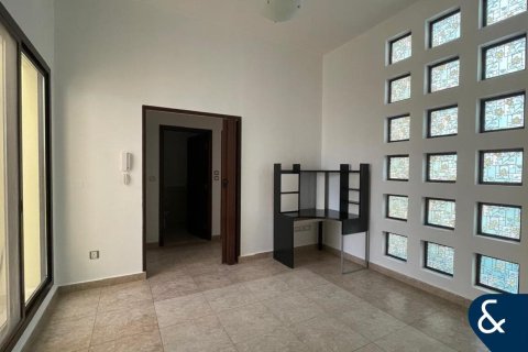 Villa in Mudon, Dubai 4 bedrooms, 353 sq.m. № 75845 - photo 4