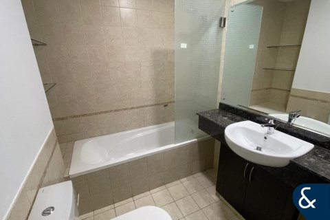 Villa in Mudon, Dubai 4 bedrooms, 353 sq.m. № 75845 - photo 6