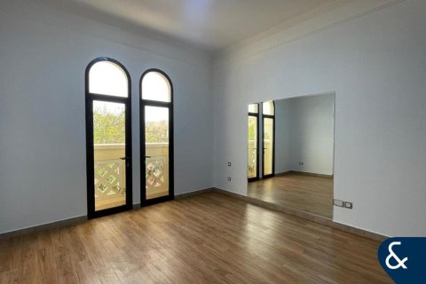 Villa in Mudon, Dubai 4 bedrooms, 353 sq.m. № 75845 - photo 7