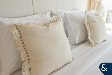 Apartment in Vida Residences Dubai Marina, Dubai Marina, Dubai 4 bedrooms, 214 sq.m. № 75843 - photo 15