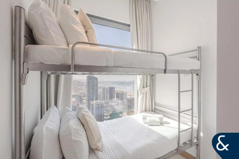 Apartment in Vida Residences Dubai Marina, Dubai Marina, Dubai 4 bedrooms, 214 sq.m. № 75843 - photo 17