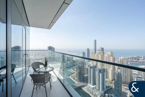 Apartment in Vida Residences Dubai Marina, Dubai Marina, Dubai 4 bedrooms, 214 sq.m. № 75843 - photo 1