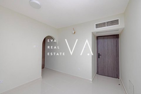 Townhouse in Mirdif, Dubai 4 bedrooms, 278.7 sq.m. № 52737 - photo 18