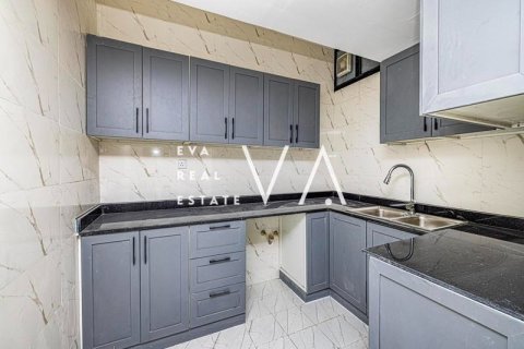 Townhouse in Mirdif, Dubai 4 bedrooms, 278.7 sq.m. № 52737 - photo 3