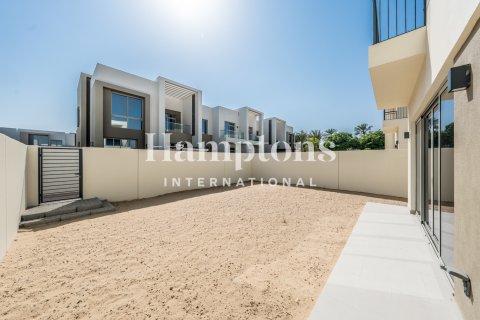 Adosado en Arabian Ranches 2, Dubai, 4 dormitorios, 273.68945091 m², № 101273 - foto 6
