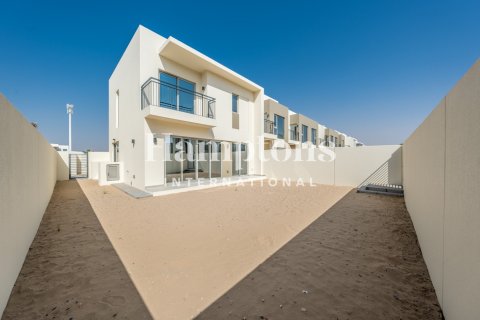 Adosado en Arabian Ranches 2, Dubai, 4 dormitorios, 273.68945091 m², № 101273 - foto 24