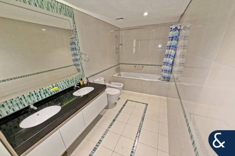 Apartamento en Damac Heights, Dubai Marina, Dubai, 2 dormitorios, 140 m², № 75406 - foto 15