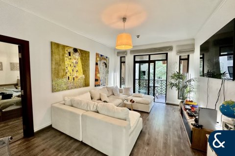 Купить квартиру в Zanzebeel, Old Town, Дубай: 2 спальни, 142м², № 75310 - фото 4