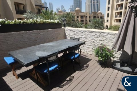 Купить квартиру в Zanzebeel, Old Town, Дубай: 2 спальни, 142м², № 75310 - фото 14