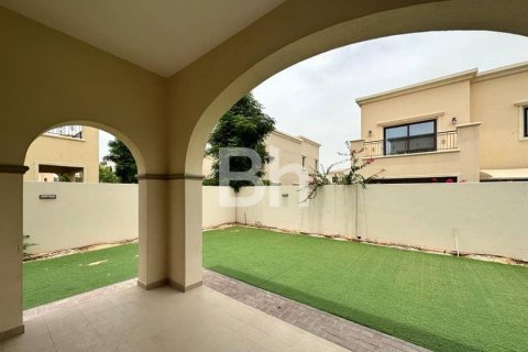 Villa en Arabian Ranches 2, Dubai, 3 dormitorios, 294 m², № 24901 - foto 2