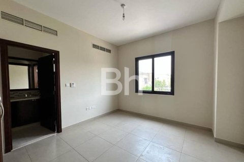 Villa en Arabian Ranches 2, Dubai, 3 dormitorios, 294 m², № 24901 - foto 9